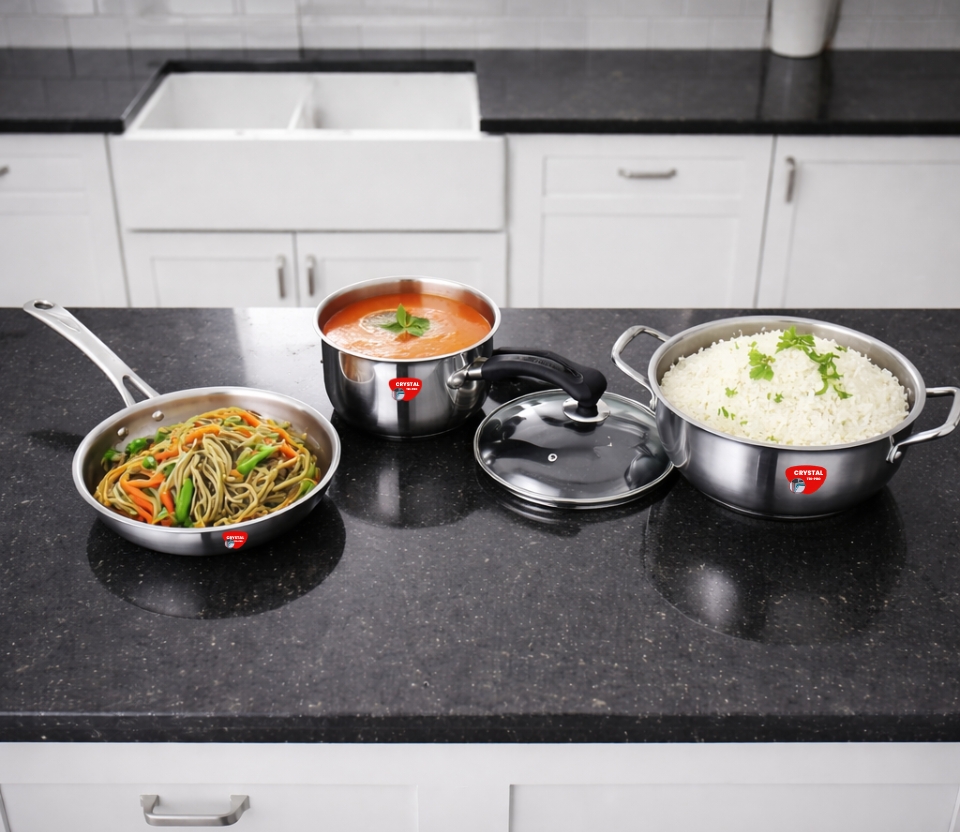 Crystal cookware in use